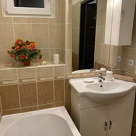 Andrassy Apartment *